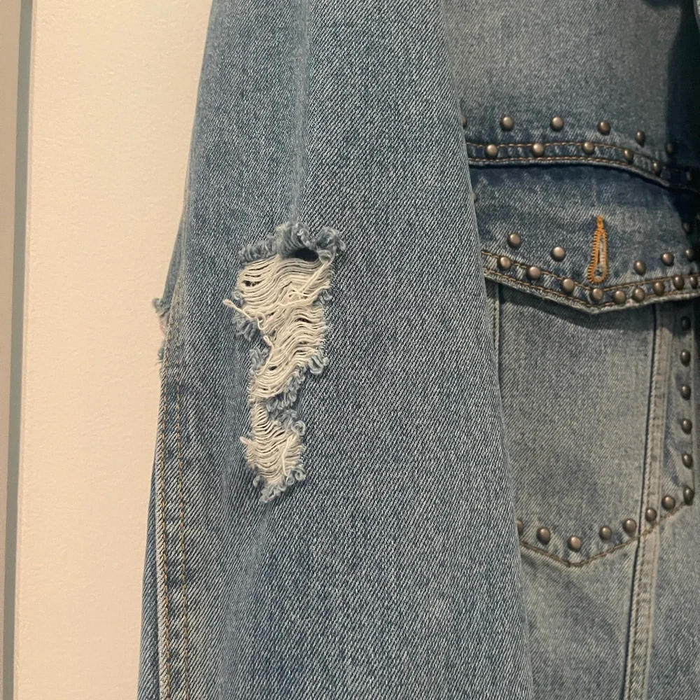 Free People L Studded Denim Trucker Jacket - Picture 6 of 8